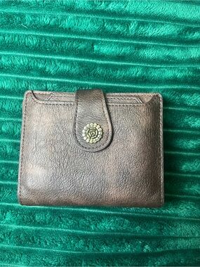 Cluci Vegan Leather Tri-fold Wallet